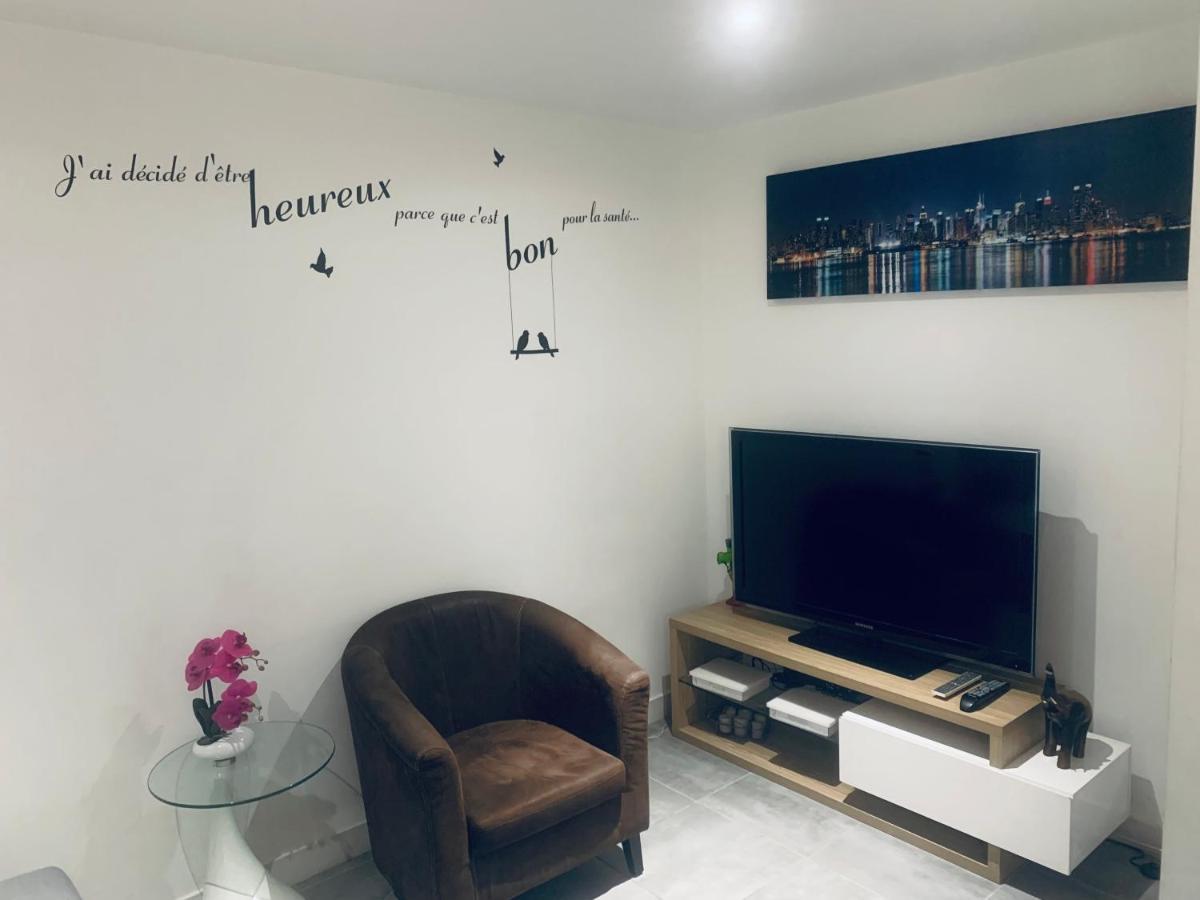 Appartamento Duplex Entre Mer Et Montagnes Saint-Zacharie Esterno foto