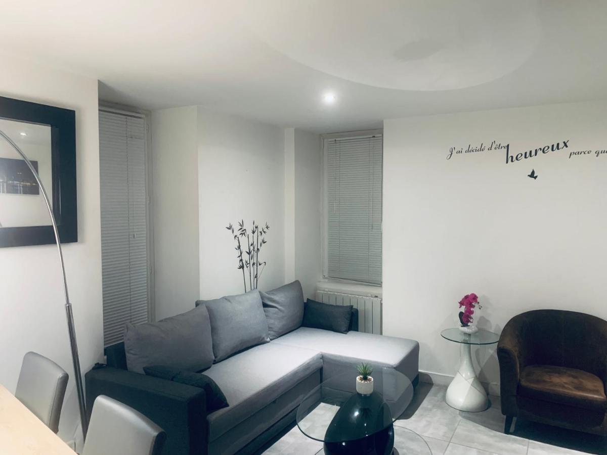 Appartamento Duplex Entre Mer Et Montagnes Saint-Zacharie Esterno foto